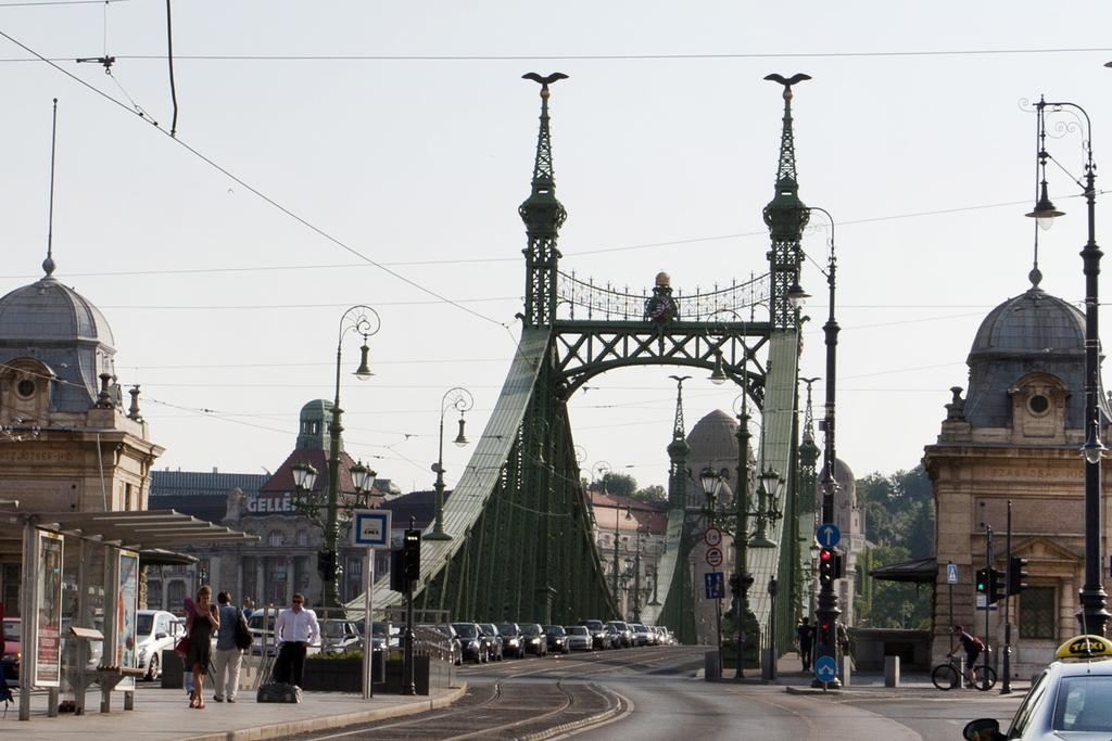 Josephine * Budapesta